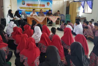 Polres Bengkalis Taja Penyuluhan di SMPN 2 Pulau Seberang